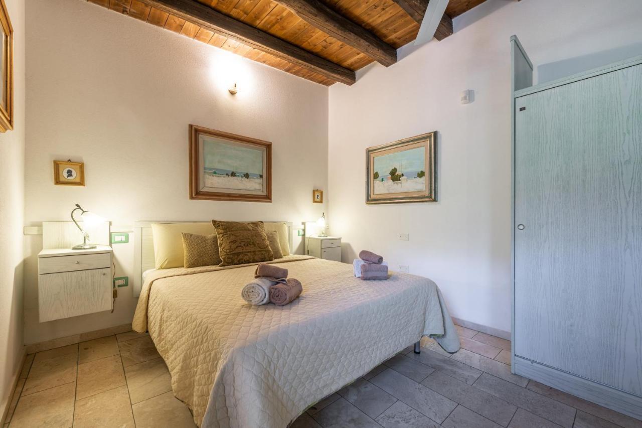 Guest House Villa Verde - Short Term Room Rentals Torre delle Stelle Exteriör bild