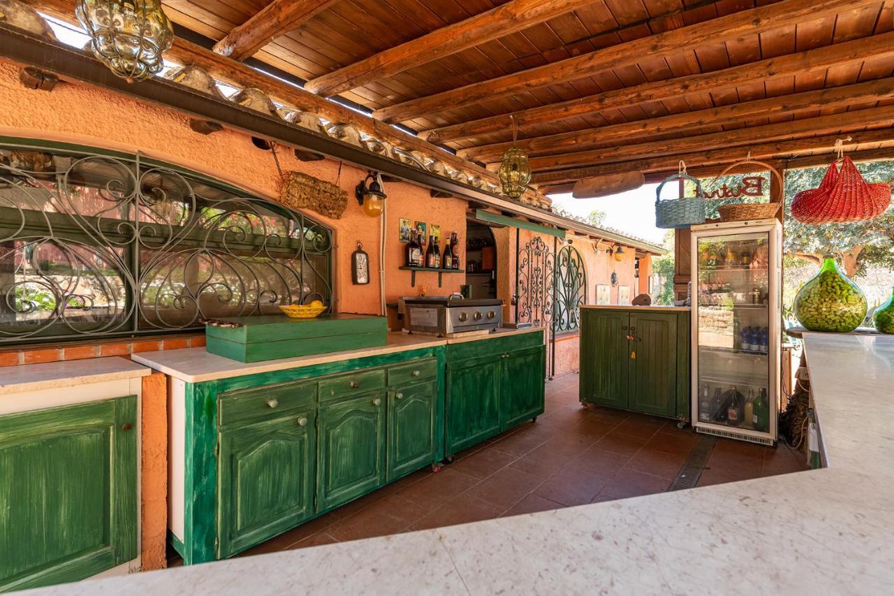 Guest House Villa Verde - Short Term Room Rentals Torre delle Stelle Exteriör bild